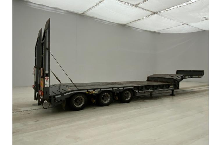 GHEYSEN & VERPOORT Low bed trailer