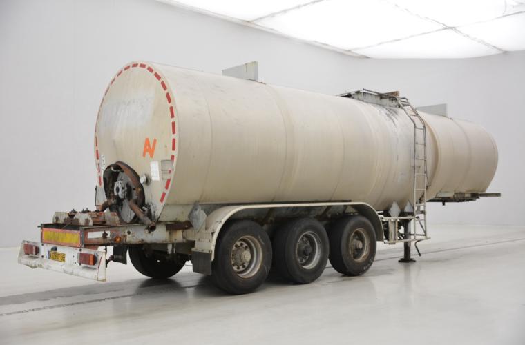 Fruehauf Bitumen tank trailer