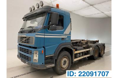 Volvo FM 420 - 6x4 - double use: tractor/hooklift system*